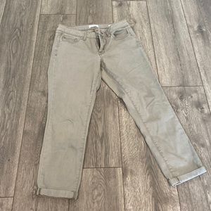 Ankle length jeans